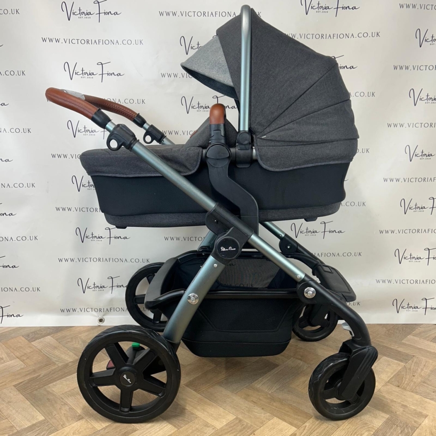 PRELOVED Silver Cross Wave Pushchair, Carrycot & Car Seat - Granite - Image 4