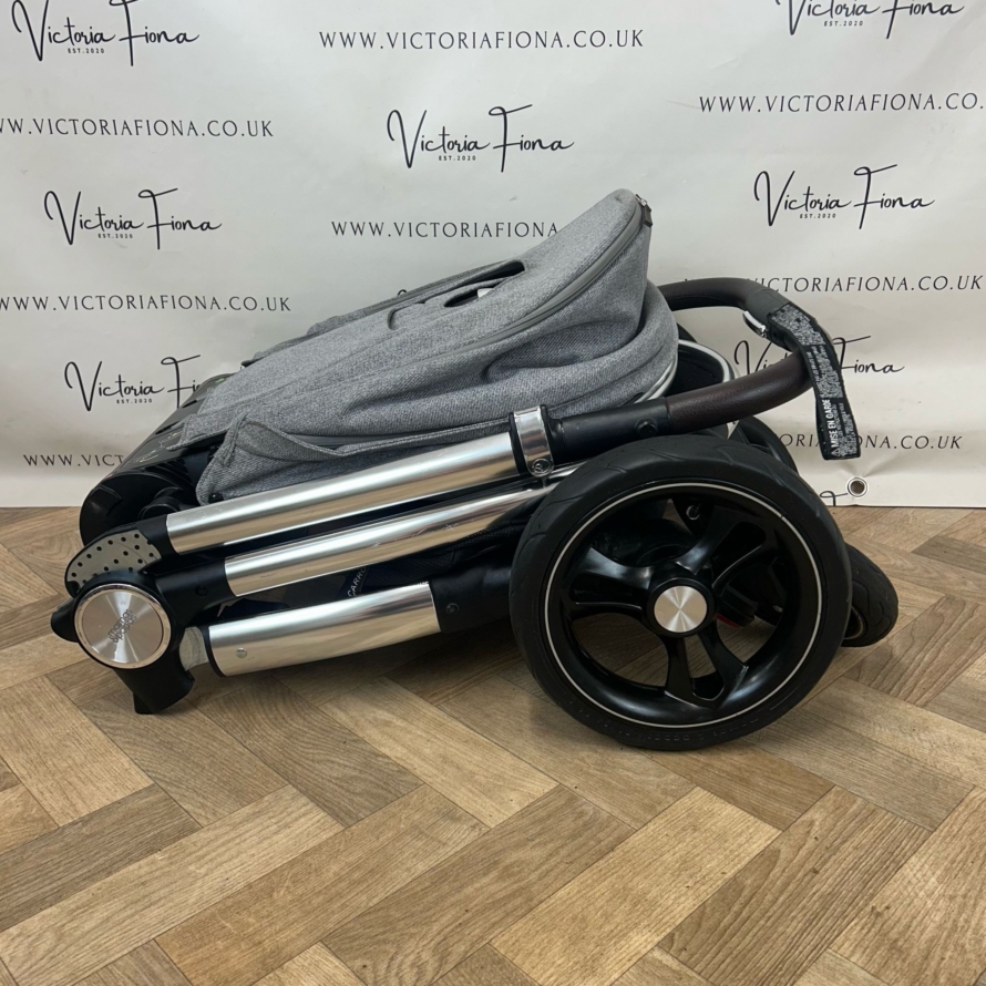 PRELOVED Mamas & Papas Ocarro Travel System Pushchair & Carrycot Woven Grey 🩶 - Image 9