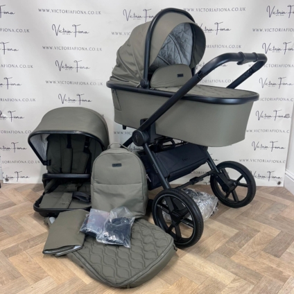 PRELOVED Venicci Tinum Edge 2 in 1 Carrycot & Pushchair - Moss Green RRP£799