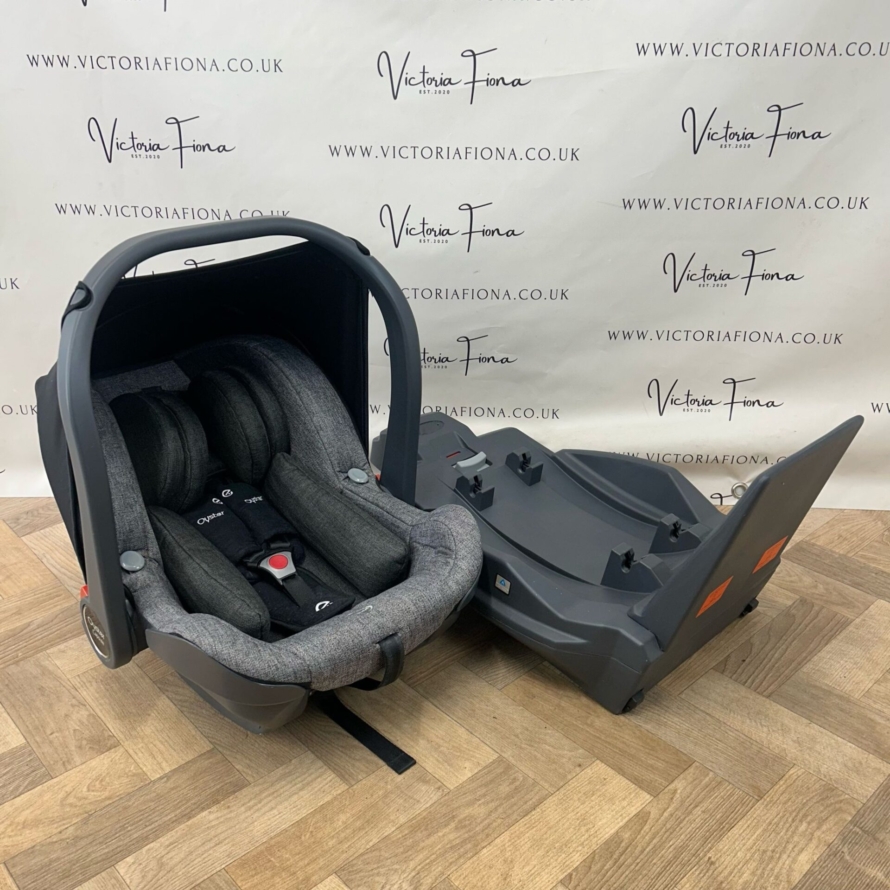 PRELOVED Oyster3 Capsule Car Seat & Isofix - Grey - Image 3