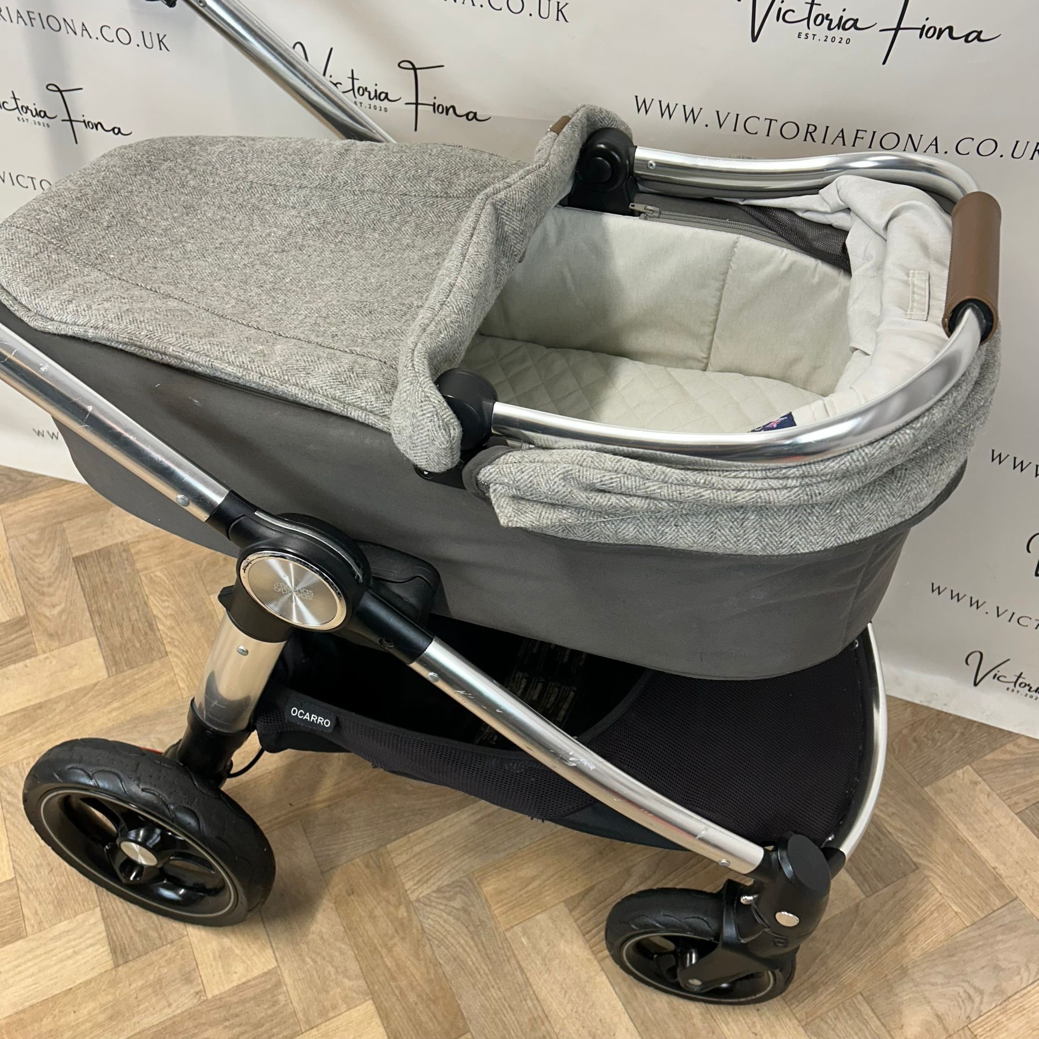PRELOVED Mamas And Papas Ocarro Tweed Pushchair & Carrycot - Grey Moon - Image 3