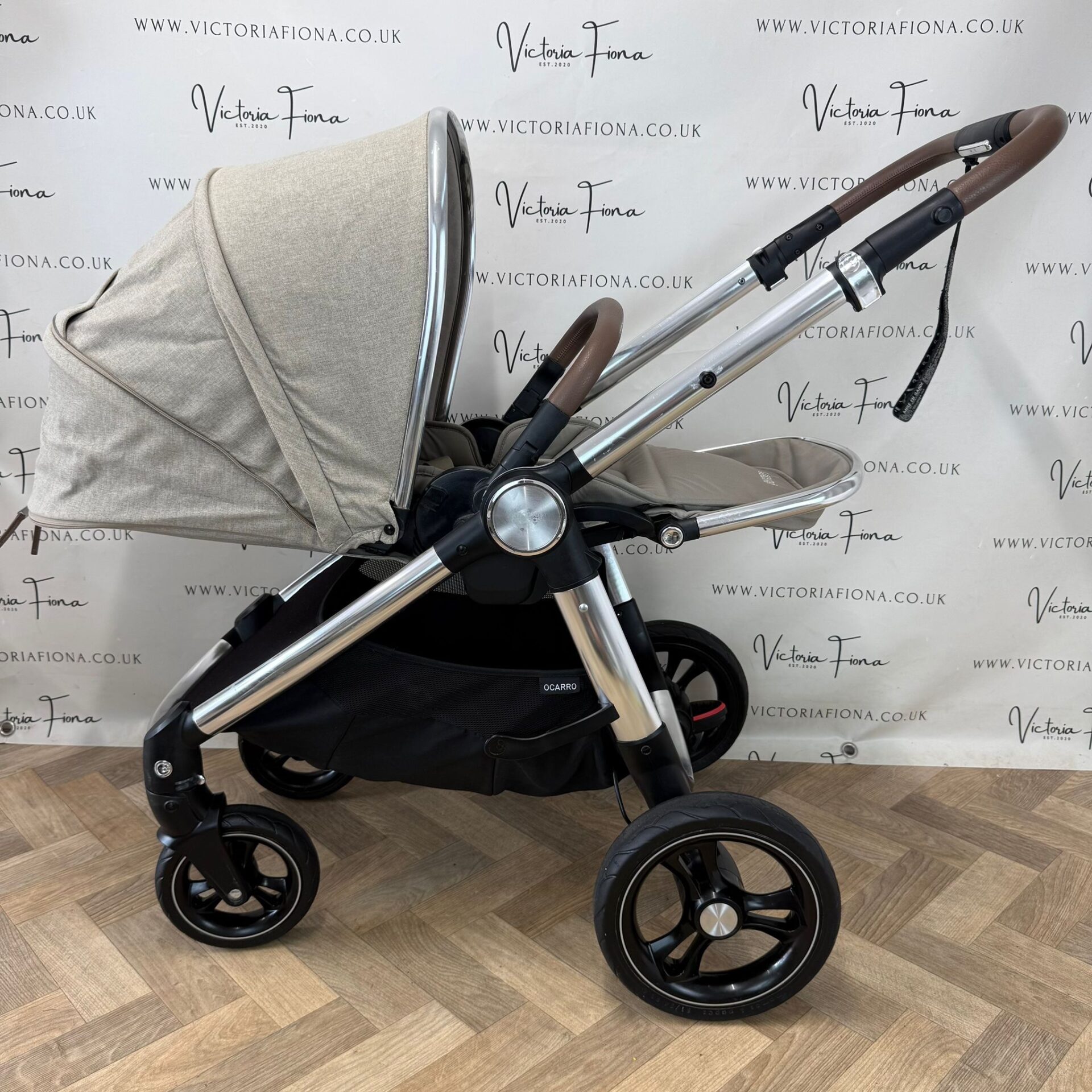 PRELOVED Mamas And Papas Ocarro Pushchair & Carrycot - Cashmere - Image 8