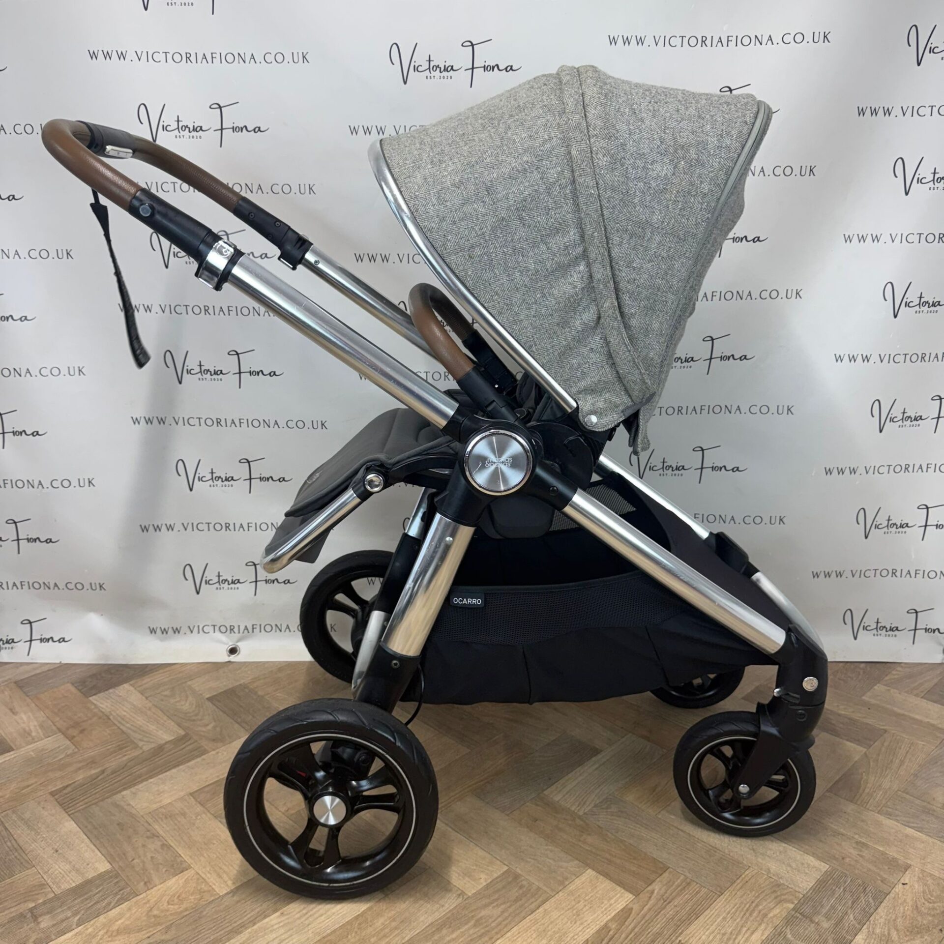 PRELOVED Mamas And Papas Ocarro Tweed Pushchair & Carrycot - Grey Moon - Image 8