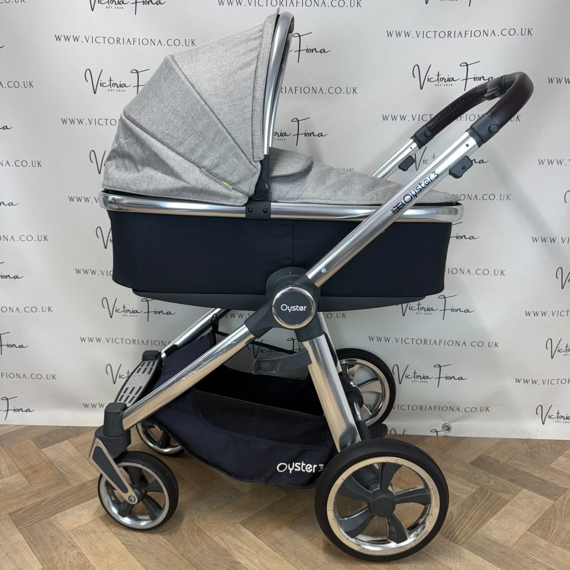 PRELOVED Babystyle Oyster 3 Pushchair & Carrycot - Pebble Beige - Image 3