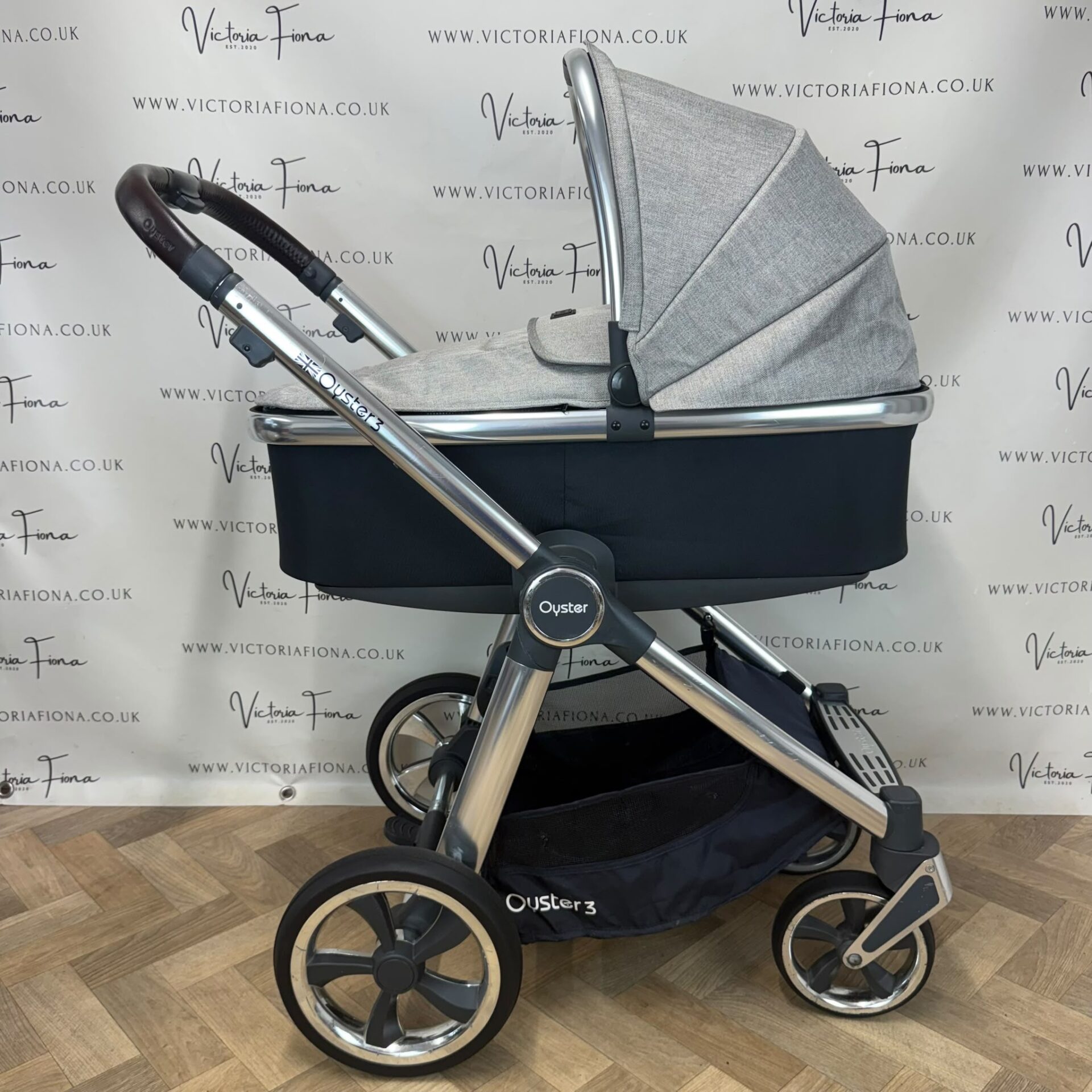 PRELOVED Babystyle Oyster 3 Pushchair & Carrycot - Pebble Beige - Image 4