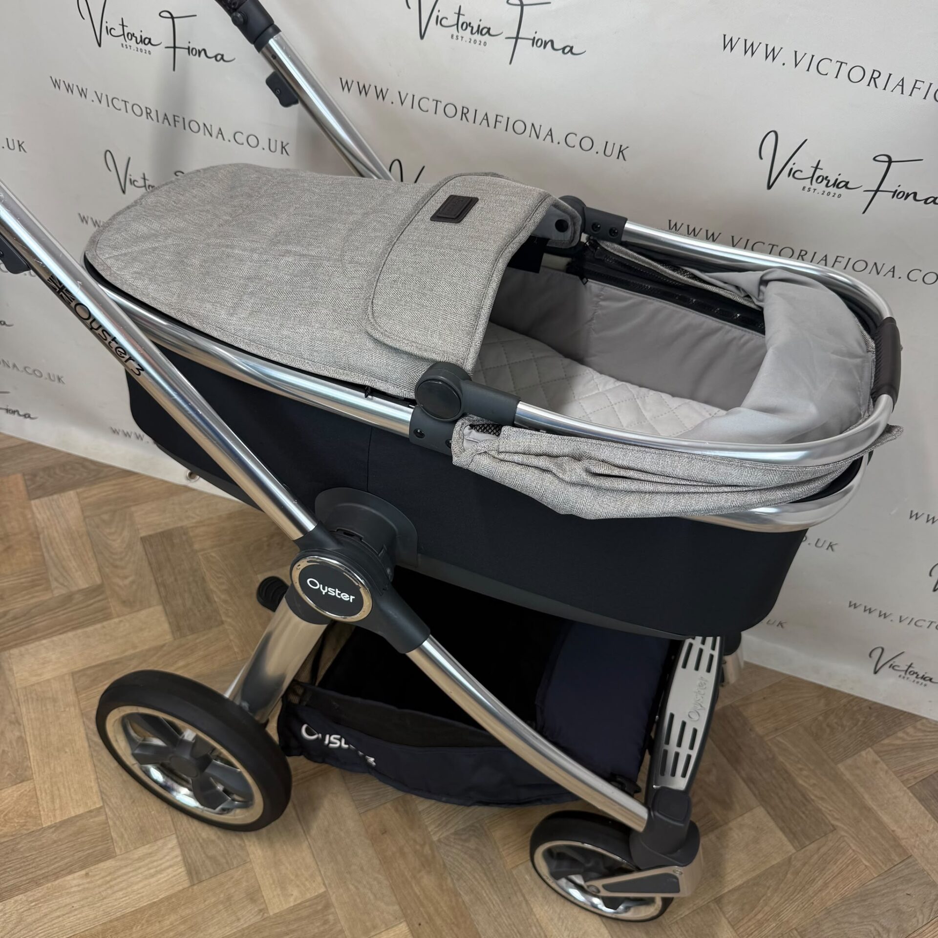 PRELOVED Babystyle Oyster 3 Pushchair & Carrycot - Pebble Beige - Image 5