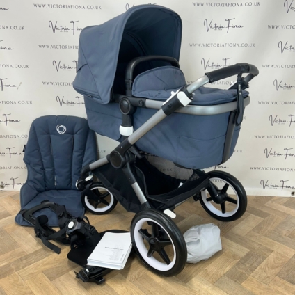 PRELOVED Bugaboo Fox 3 Pushchair & Carrycot – Stormy Blue With Graphite Chassis