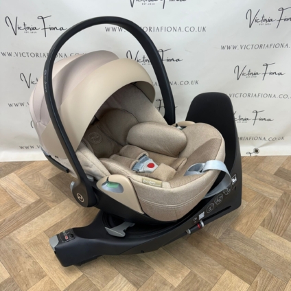 PRELOVED Cybex Cloud T Lie Flat Rotating Car Seat & T Isofix Base - Cozy Beige
