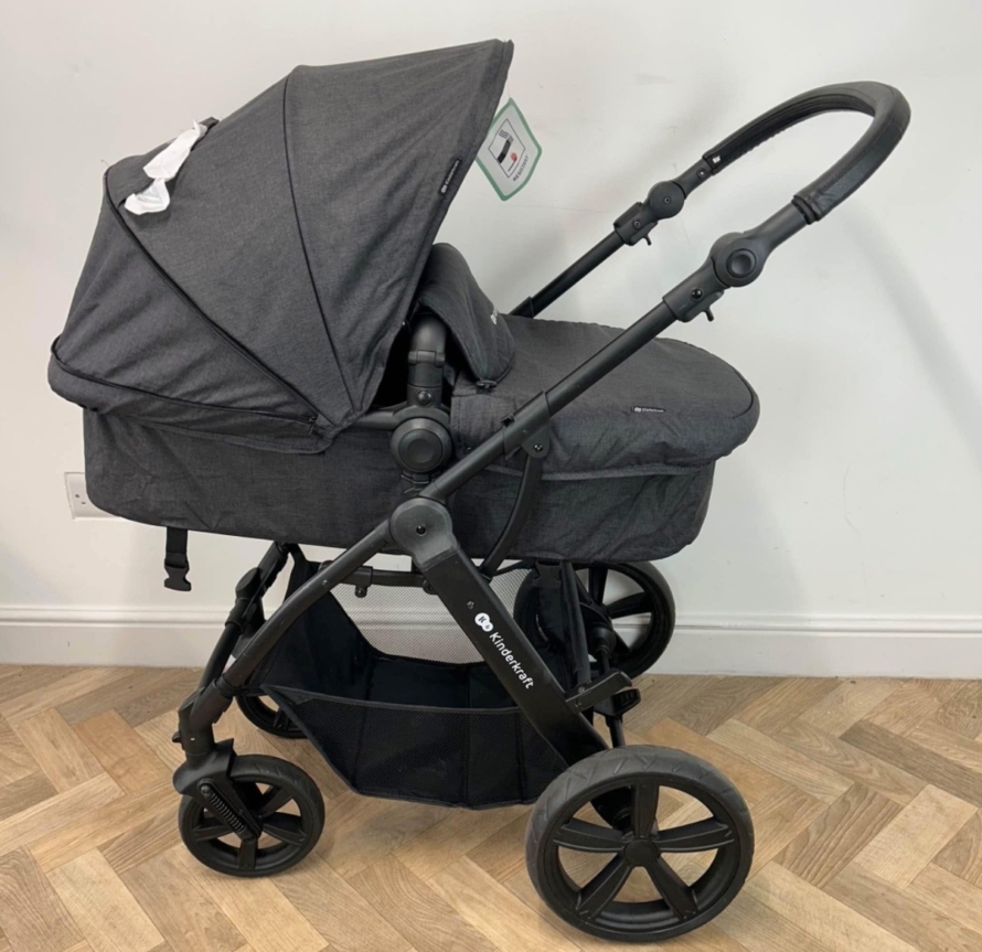 NEW Kinderkraft Moov CT Pushchair & NEW Car Seat (Travel System) BLACK - Image 2