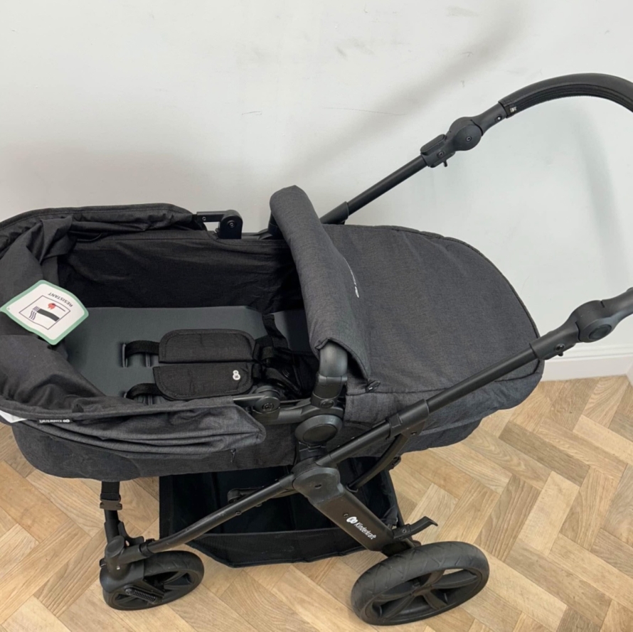 NEW Kinderkraft Moov CT Pushchair & NEW Car Seat (Travel System) BLACK - Image 3