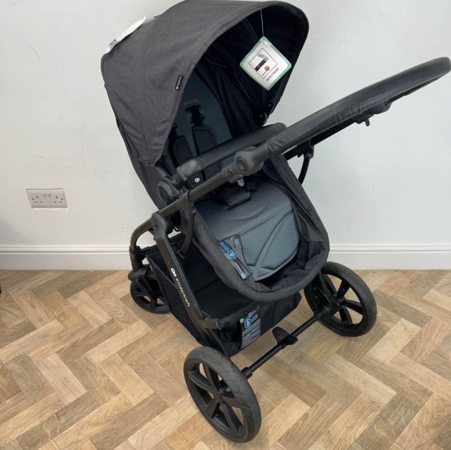 NEW Kinderkraft Moov CT Pushchair & NEW Car Seat (Travel System) BLACK - Image 5