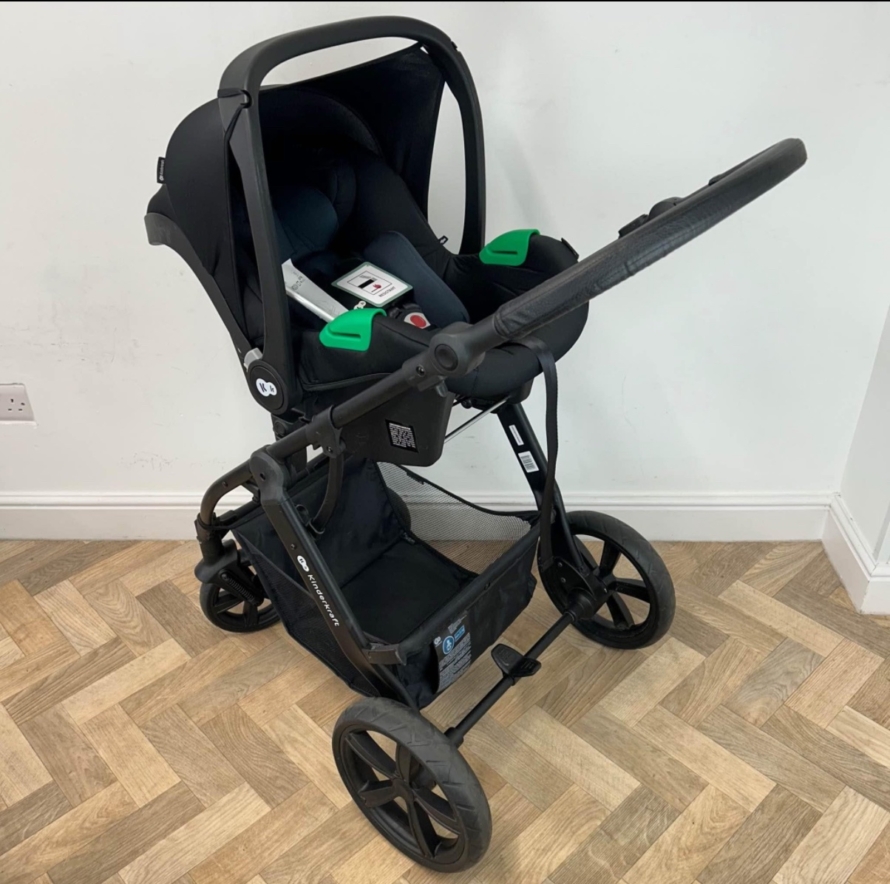 NEW Kinderkraft Moov CT Pushchair & NEW Car Seat (Travel System) BLACK - Image 9
