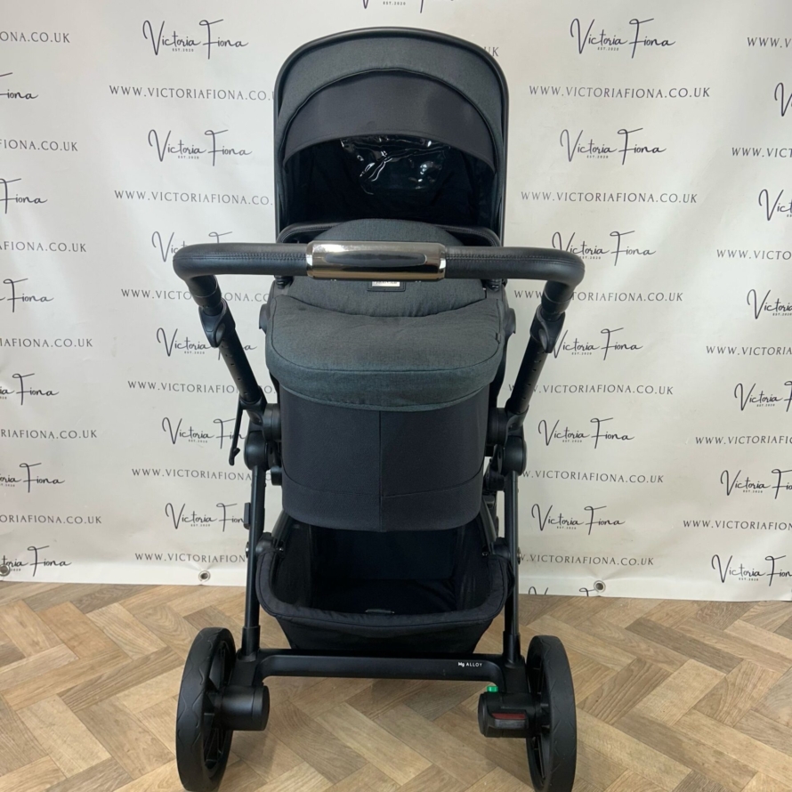 PRELOVED Silver Cross Coast Pushchair & Carrycot - FLINT GREY - Image 3