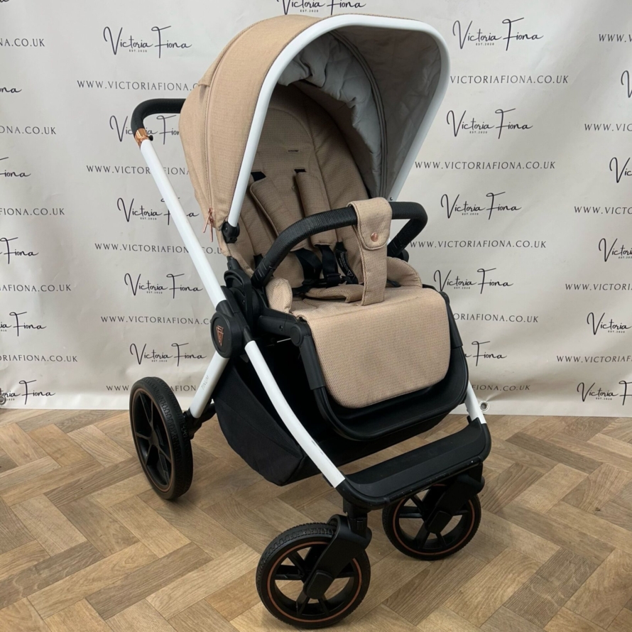 PRELOVED Venicci Tinum 2.0 3 in 1 Travel System – Gold Island (Beige) - Image 8