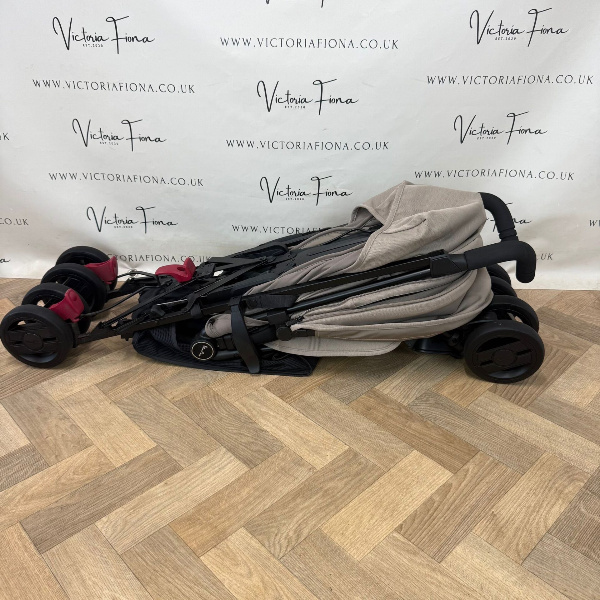 PRELOVED Silver Cross Pop Pushchair - Cobble RRP£195 - Image 7