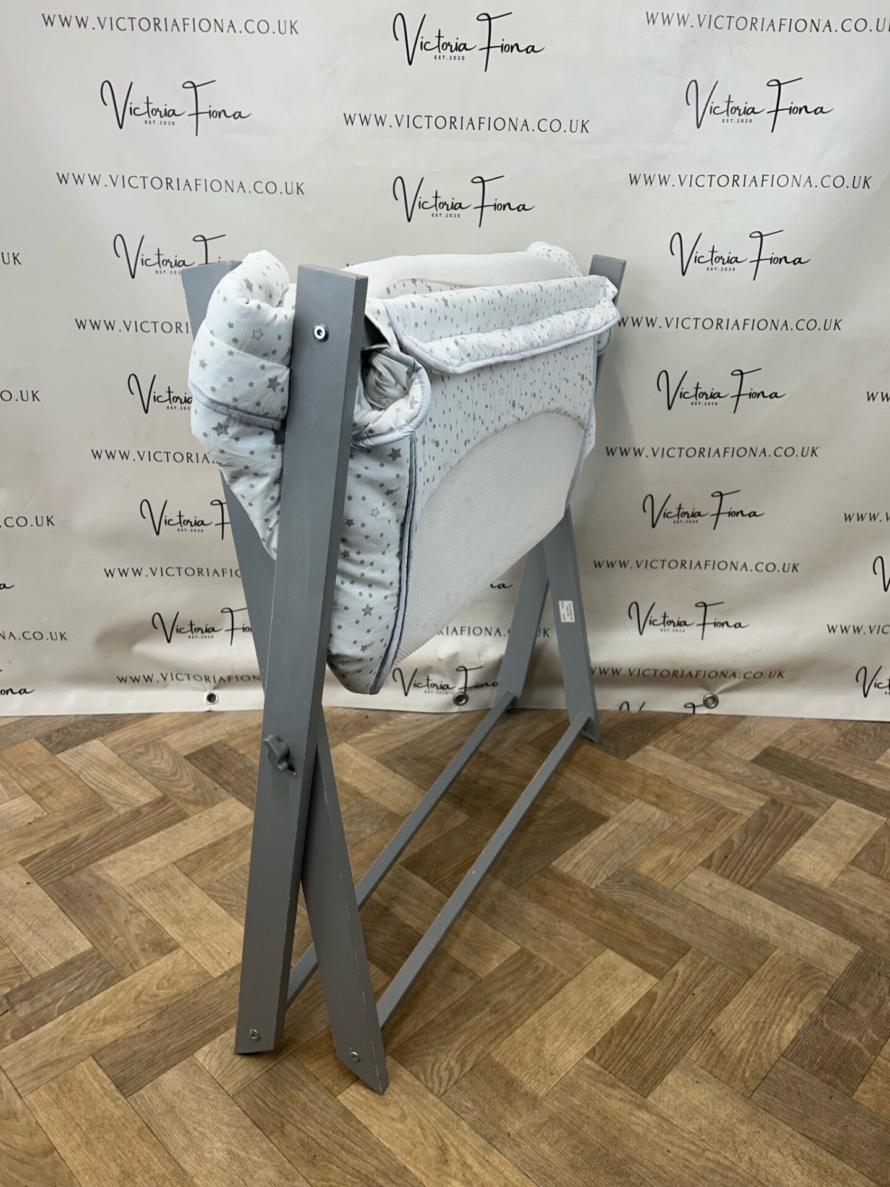 PRELOVED Clair De Lune Folding Travel Day Cot - Stars - Image 4