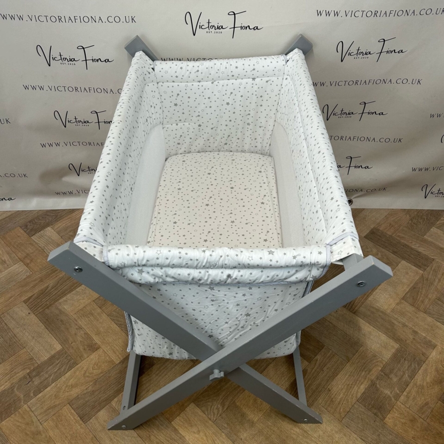 PRELOVED Clair De Lune Folding Travel Day Cot - Stars - Image 2