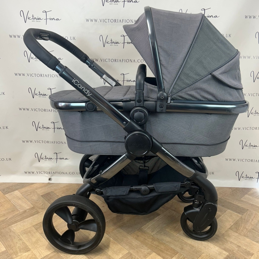 PRELOVED iCandy Peach 6 Pushchair & Carrycot - Dark Grey Check - Image 3