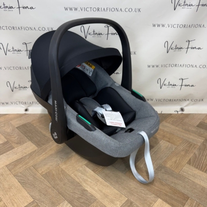 NEW Maxi Cosi Cabriofix S I Size 360 spin Car Seat Birth-12kg - Grey