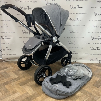 PRELOVED Mamas And Papas Ocarro Pushchair Stroller - Woven Grey