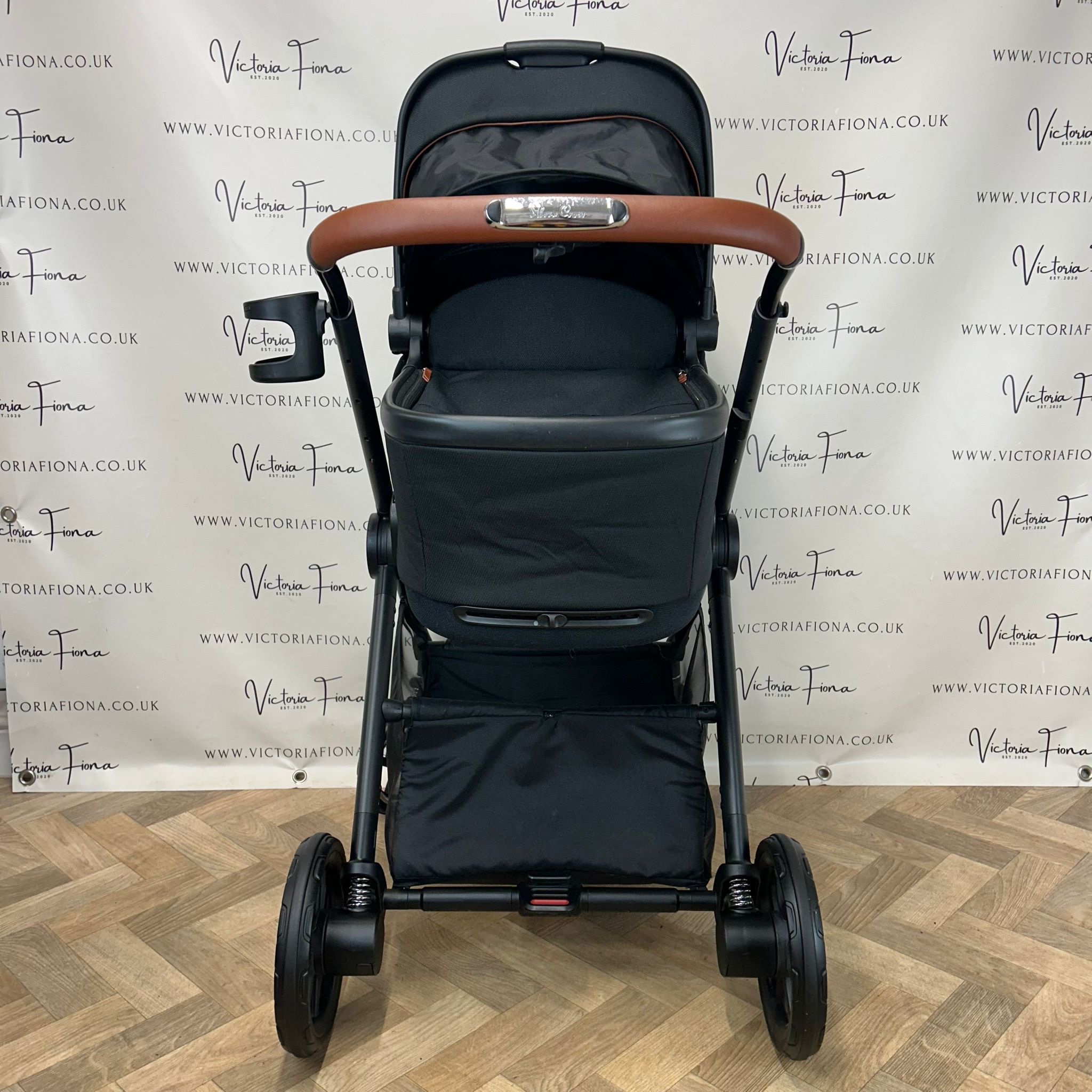 PRELOVED Silver Cross Reef Carrycot & Pushchair - Orbit Black - Image 3