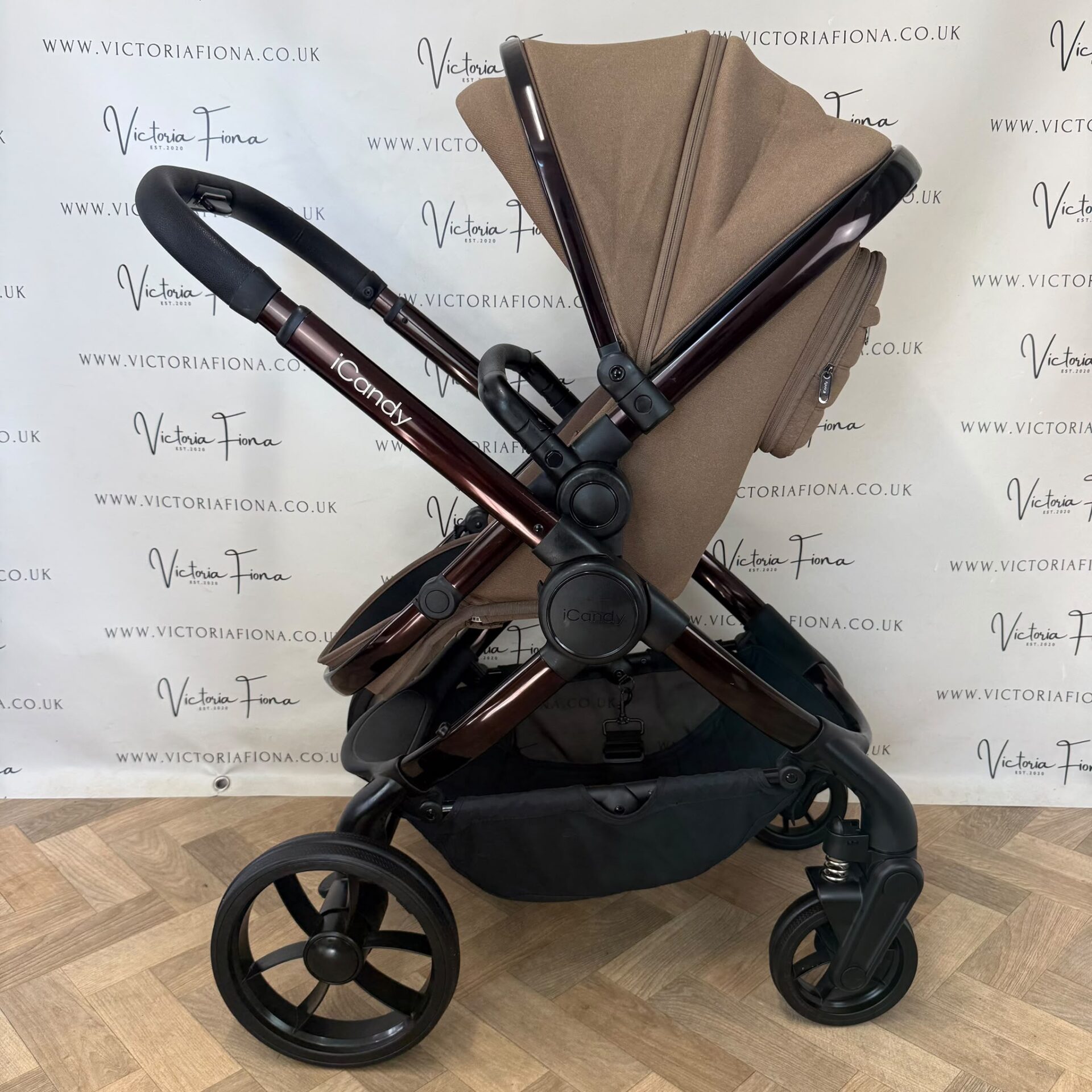PRELOVED iCandy Peach 7 Pushchair and Carrycot - Coco - Image 7