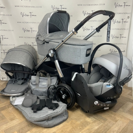 PRELOVED Mamas & Papas Ocarro Travel System Pushchair & Carrycot - Woven Grey 🩶
