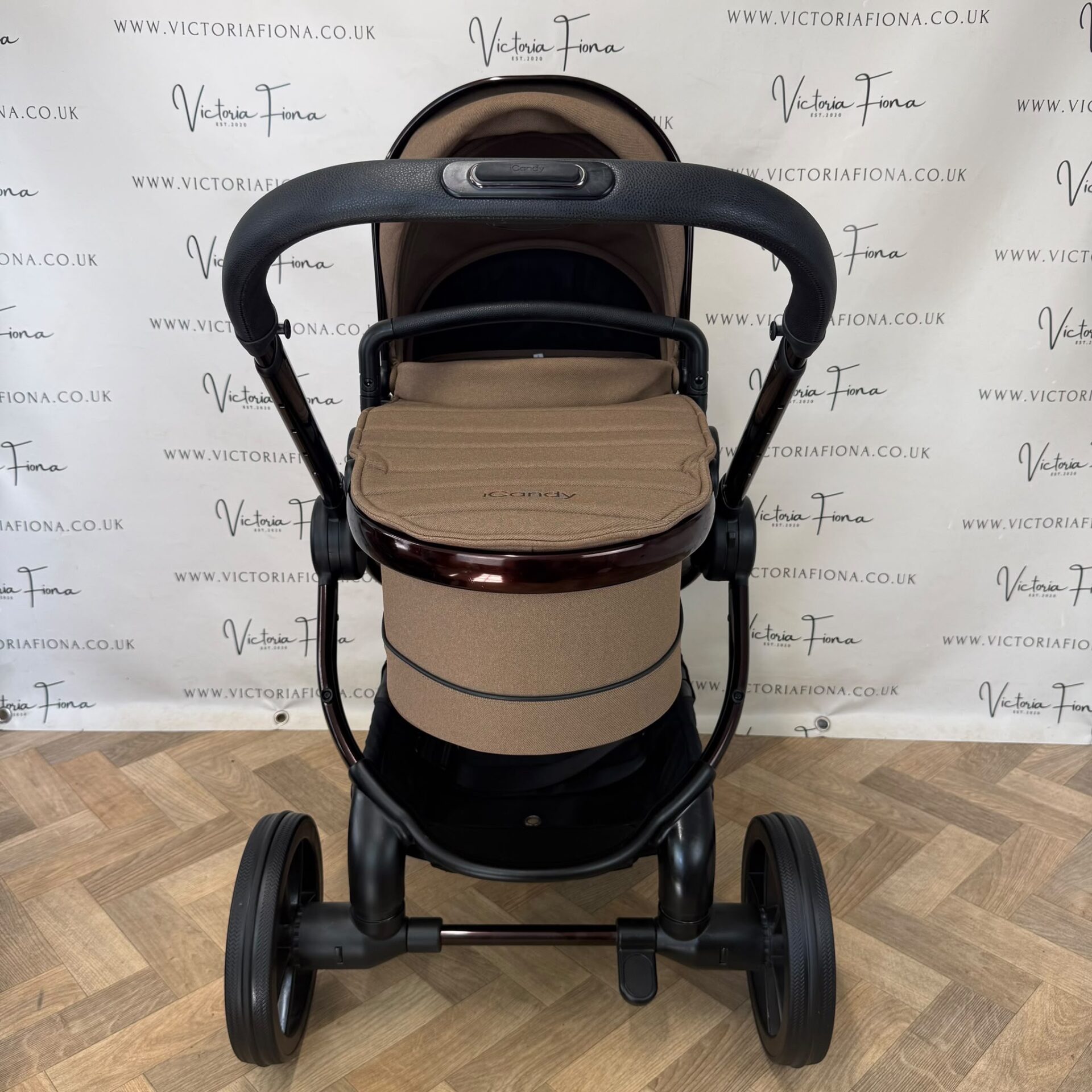 PRELOVED iCandy Peach 7 Pushchair and Carrycot - Coco - Image 4