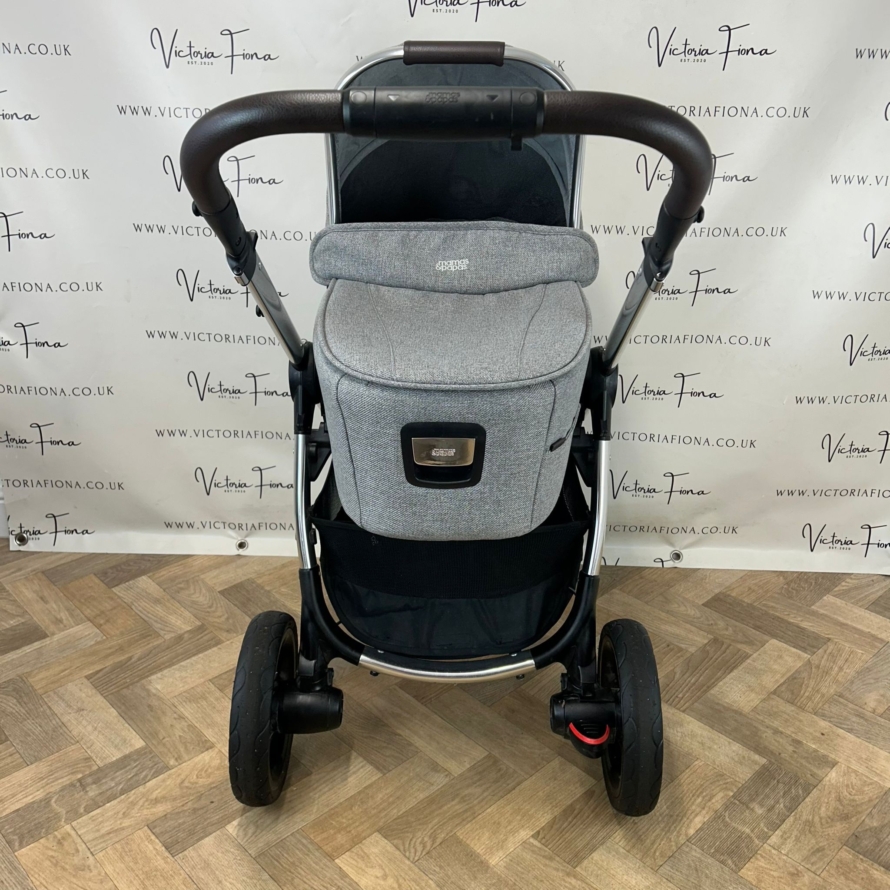 PRELOVED Mamas & Papas Ocarro Travel System Pushchair & Carrycot Woven Grey - Image 3