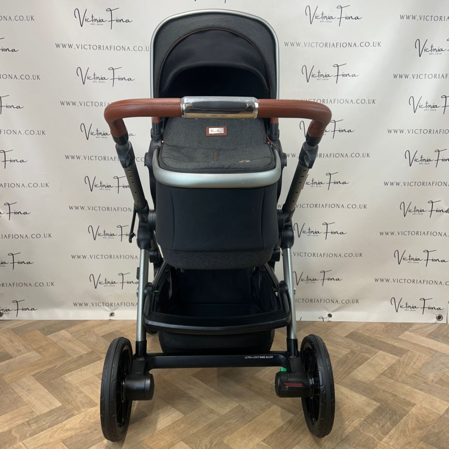 PRELOVED Silver Cross Wave Pushchair & Carrycot - Charcoal - Image 3