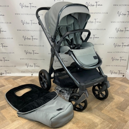 PRELOVED Babystyle Oyster 3 Pushchair - 0-22kg - Spearmint Green