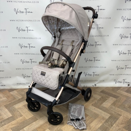 PRELOVED Cosatto Woosh 4 Compact Stroller - Whisper RRPĀ£250