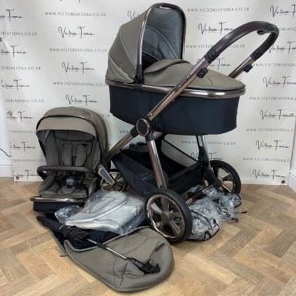 PRELOVED Babystyle Oyster 3 Pushchair & Carrycot with Car Seat & Isofix  - Mink