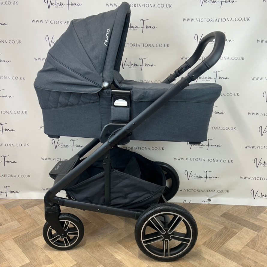PRELOVED Nuna Mixx Next Carrycot & Pushchair - Ocean Blue 🌊 - Image 4