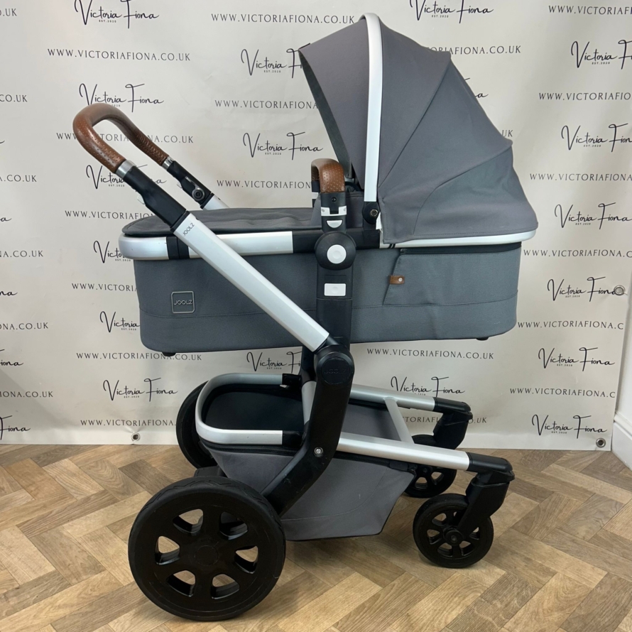 PRELOVED Joolz Day2 Earth Pushchair & Carrycot - Elephant Grey - Image 2