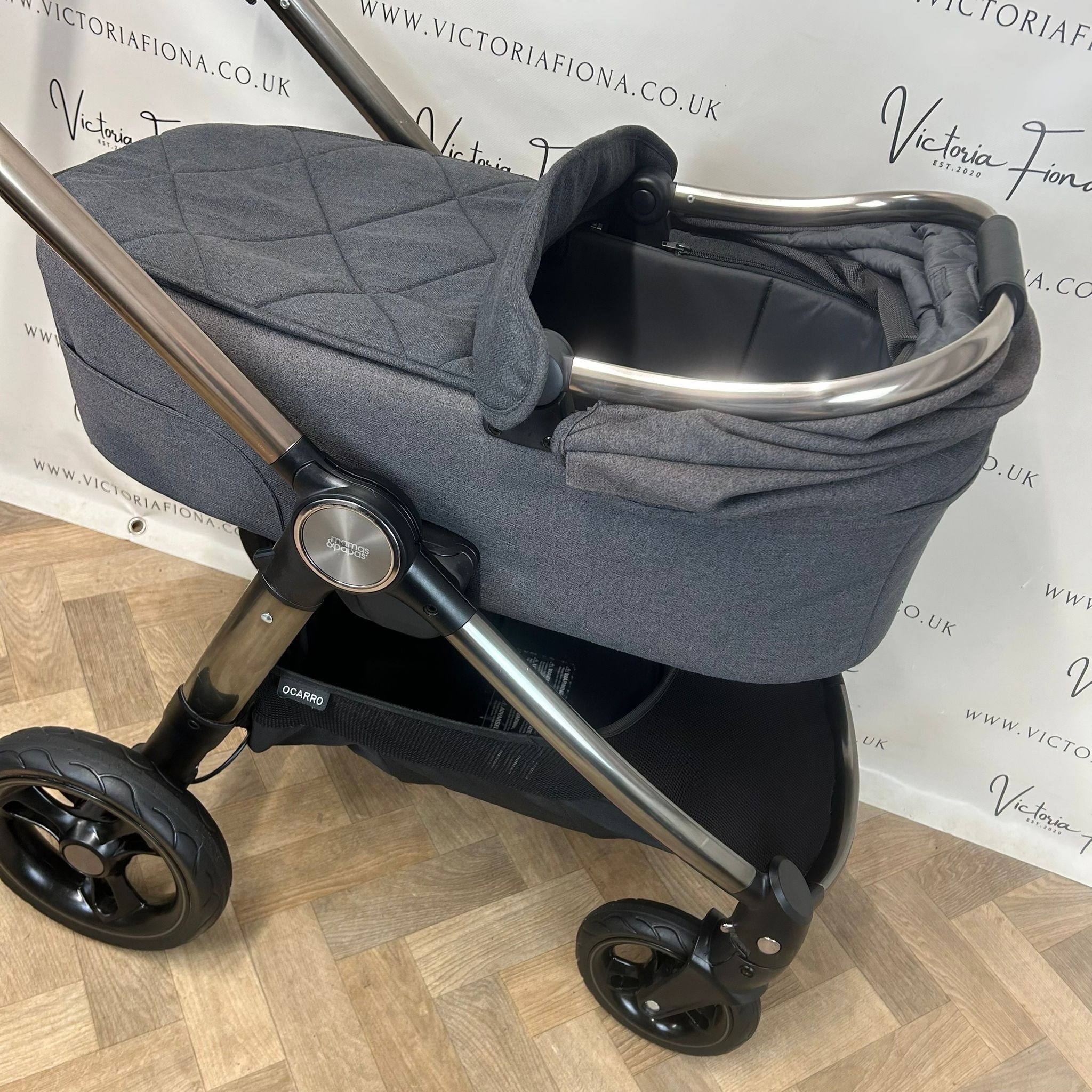 PRELOVED Mamas And Papas Ocarro Pushchair & Carrycot - Onyx Black 🖤 - Image 4