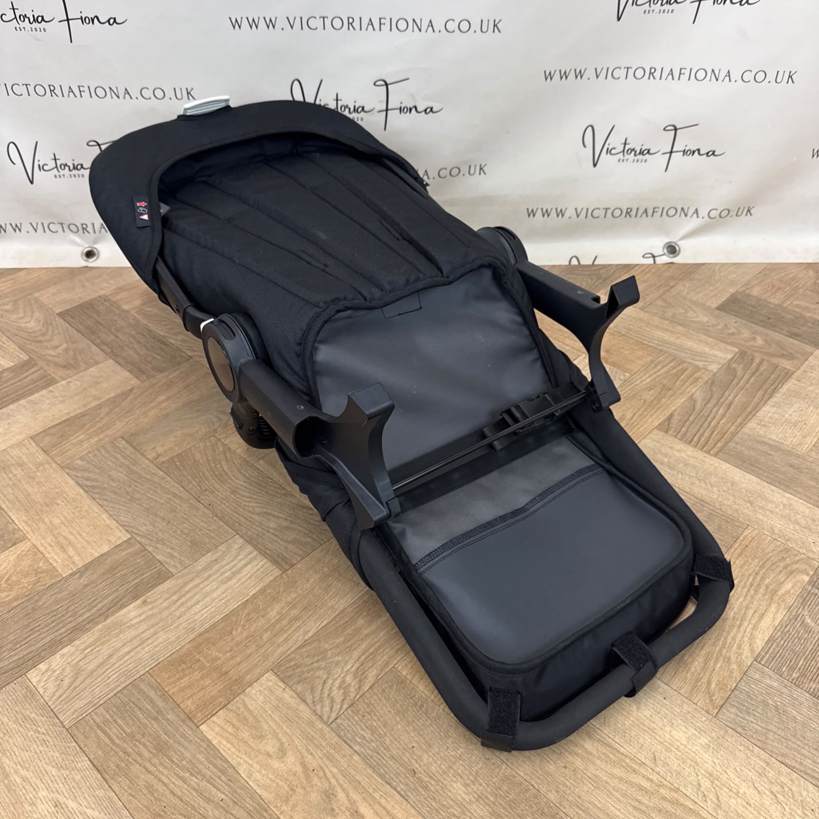 NEW Bugaboo Donkey 3 Extension Kit (Extra Seat) - Black RRP£315 - Image 3