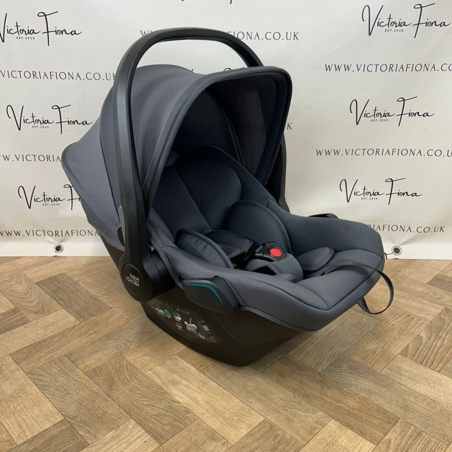 NEW (OTHER) Britax Baby-Safe Core Newborn Car Seat - Grey