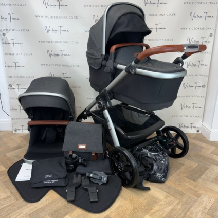 PRELOVED Silver Cross Wave Pushchair & Carrycot - Charcoal