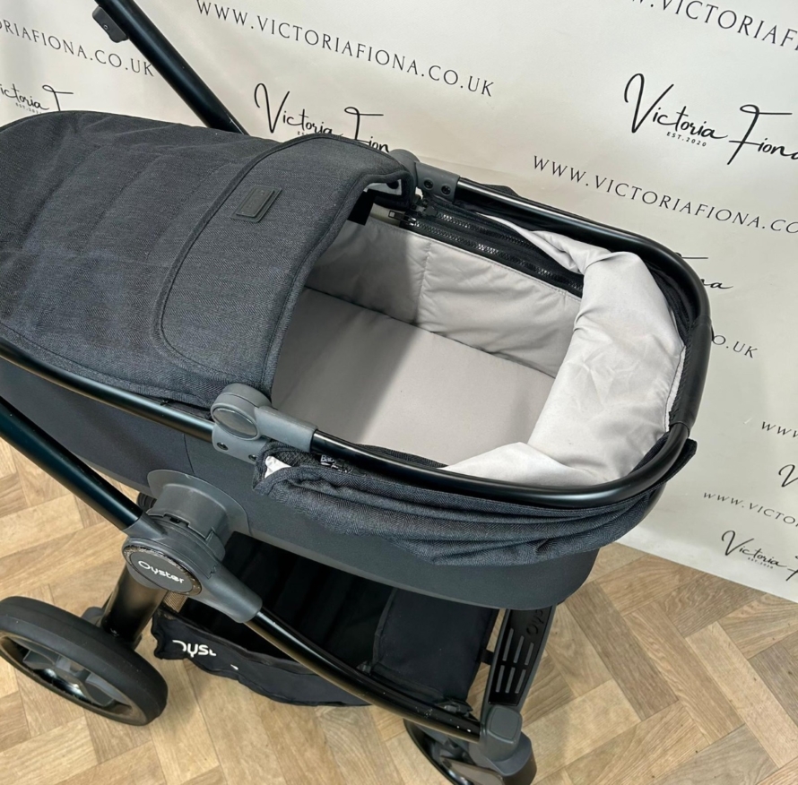 PRELOVED Babystyle Oyster 3 Pushchair & Carrycot Travel System - 0-22kg - Noir - Image 4