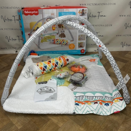 NEW Fisher Price Perfect Sense Deluxe Play Gym Mat