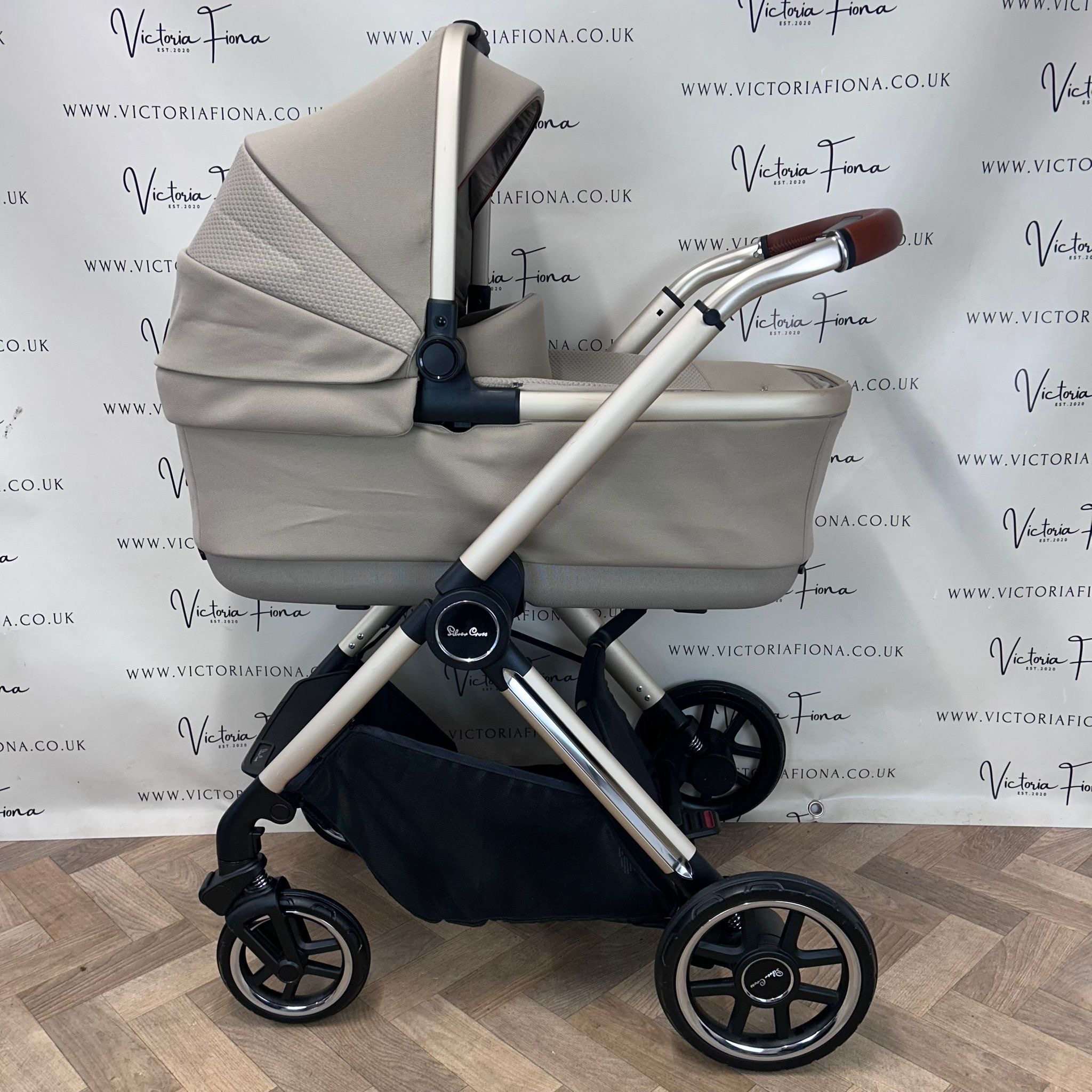 PRELOVED Silver Cross Reef Carrycot & Pushchair - Stone - Image 2