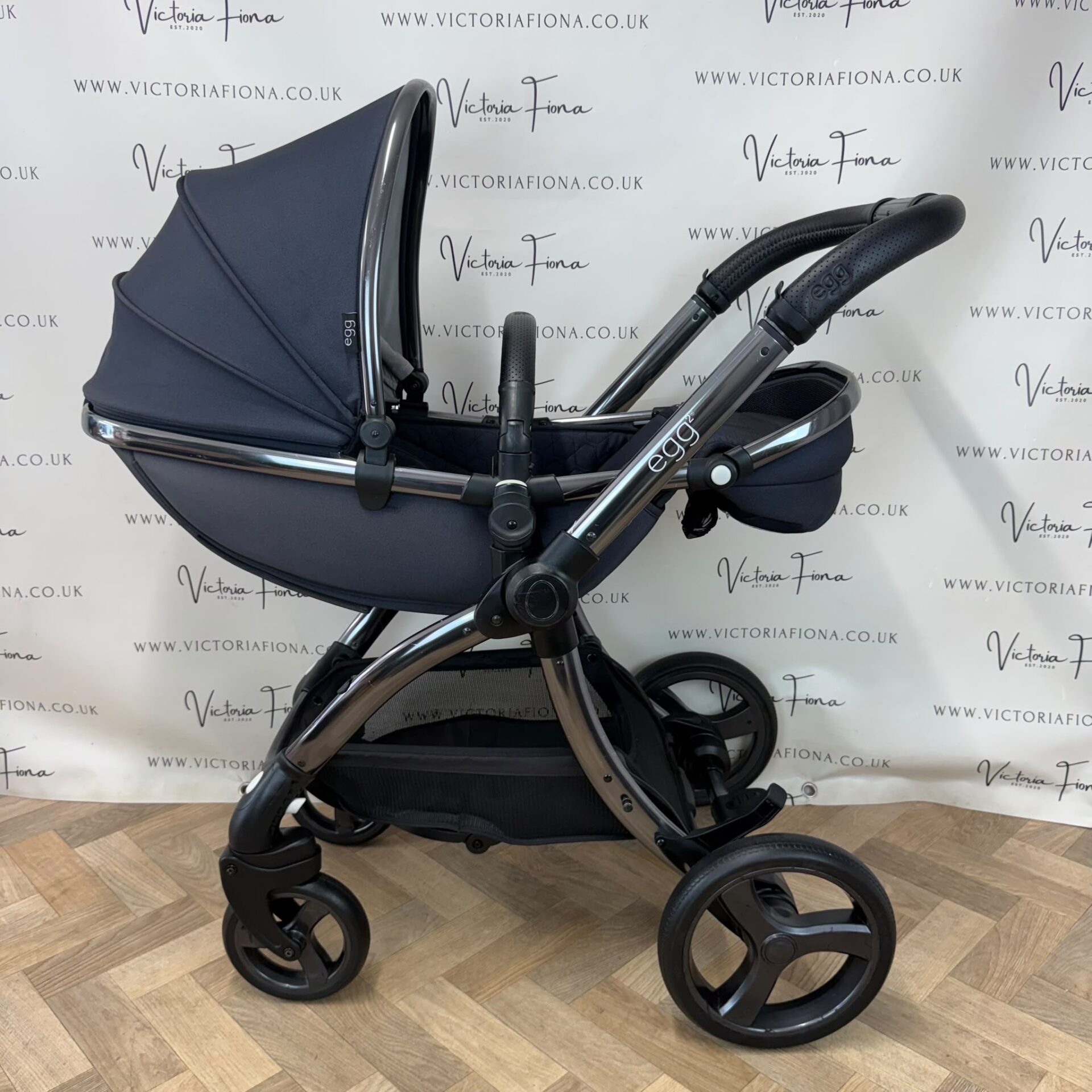 PRELOVED Egg2 Carrycot & Pushchair - Cobalt Blue π - Image 7