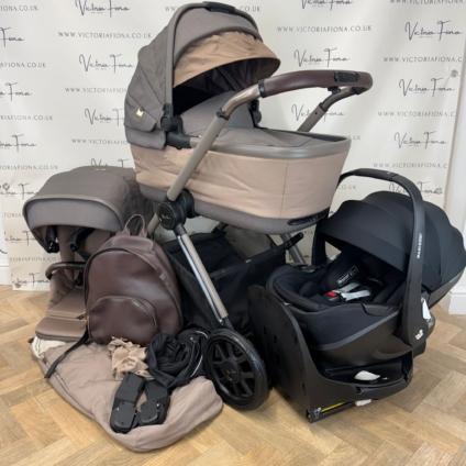 PRELOVED Silver Cross Reef Carrycot & Pushchair with Pebble 360 Car Seat & Isofix - Earth