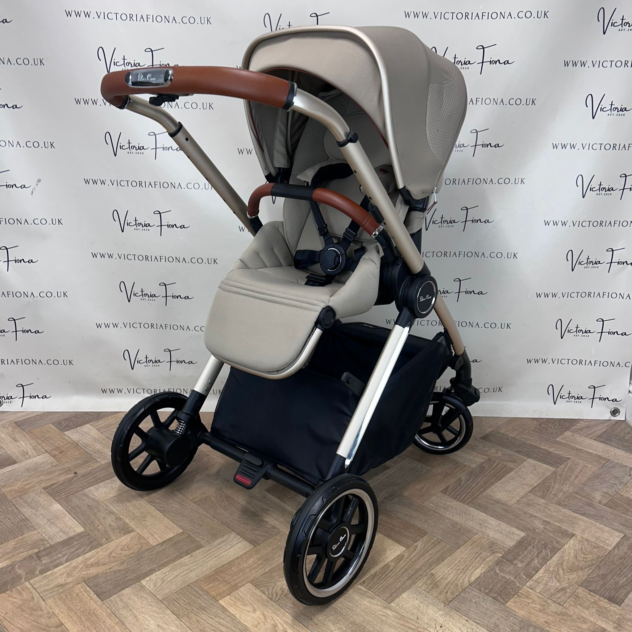 PRELOVED Silver Cross Reef Carrycot & Pushchair - Stone - Image 6