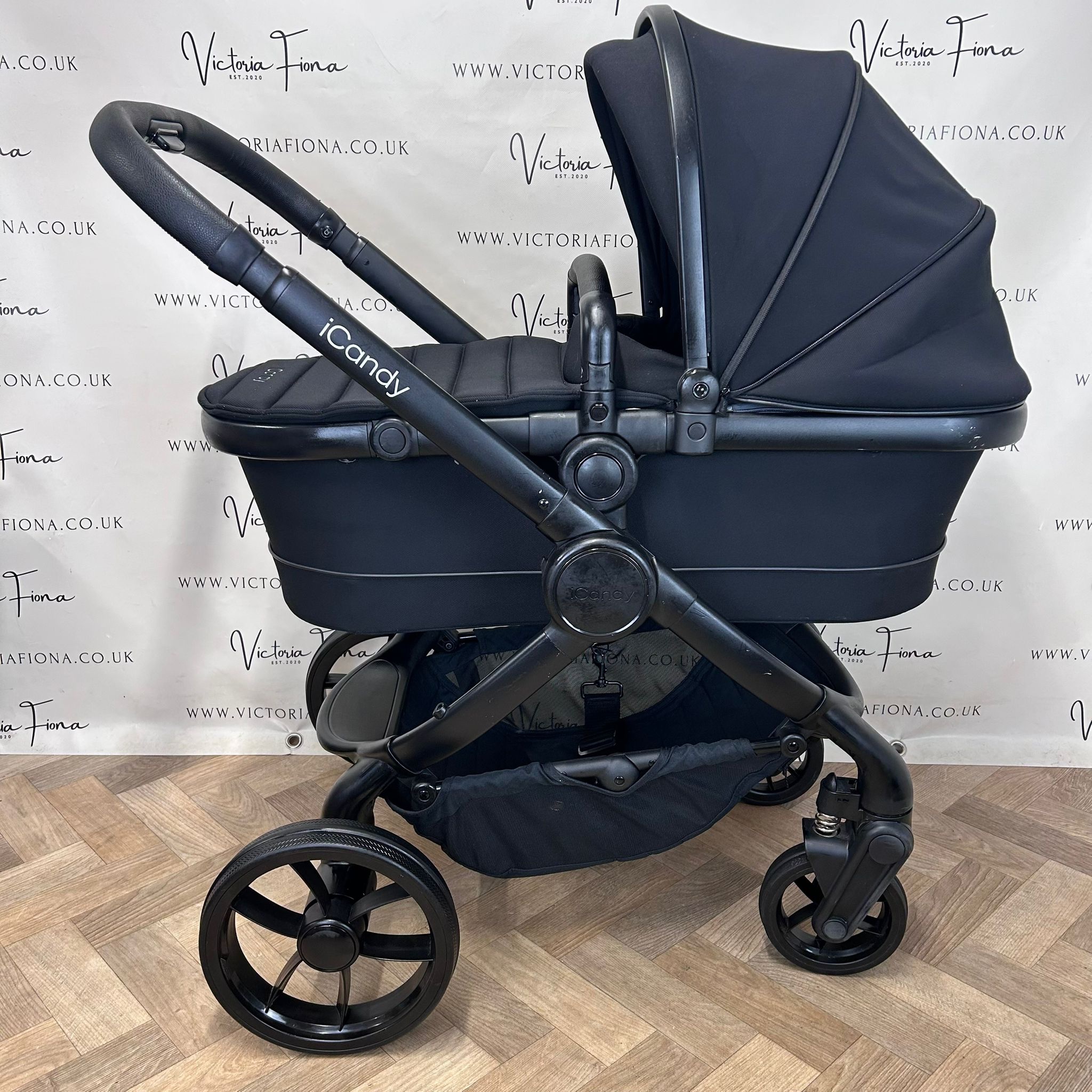 PRELOVED iCandy Peach 7 Pushchair with accessories and Cocoon Car Seat & Isofix - BLACK - Image 5