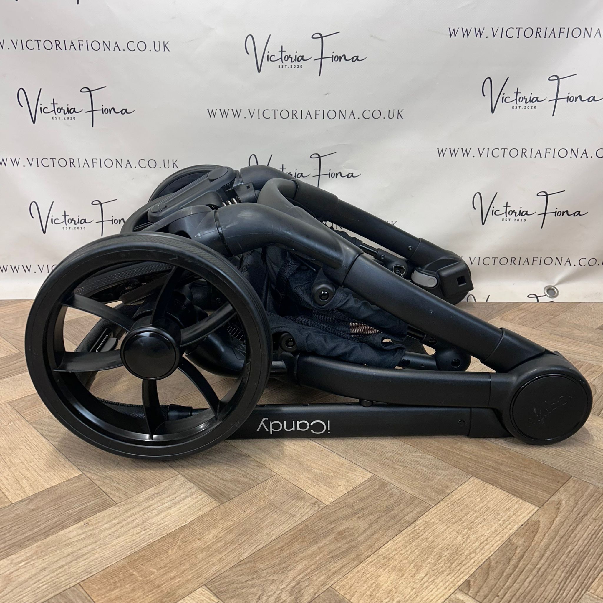 PRELOVED iCandy Peach 7 Pushchair with accessories and Cocoon Car Seat & Isofix - BLACK - Image 10