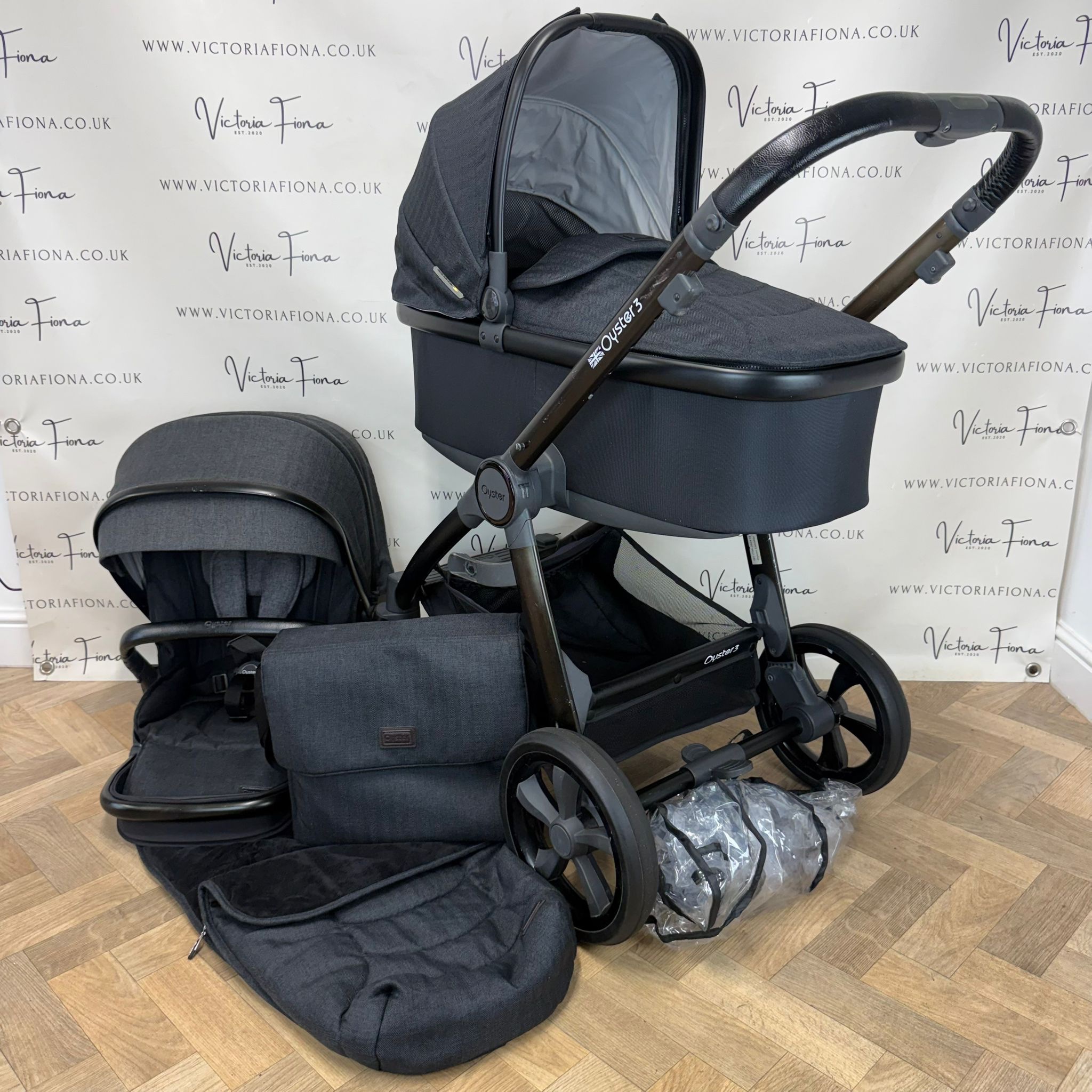 PRELOVED Babystyle Oyster 3 Pushchair & Carrycot - 0-22kg - Noir 🖤