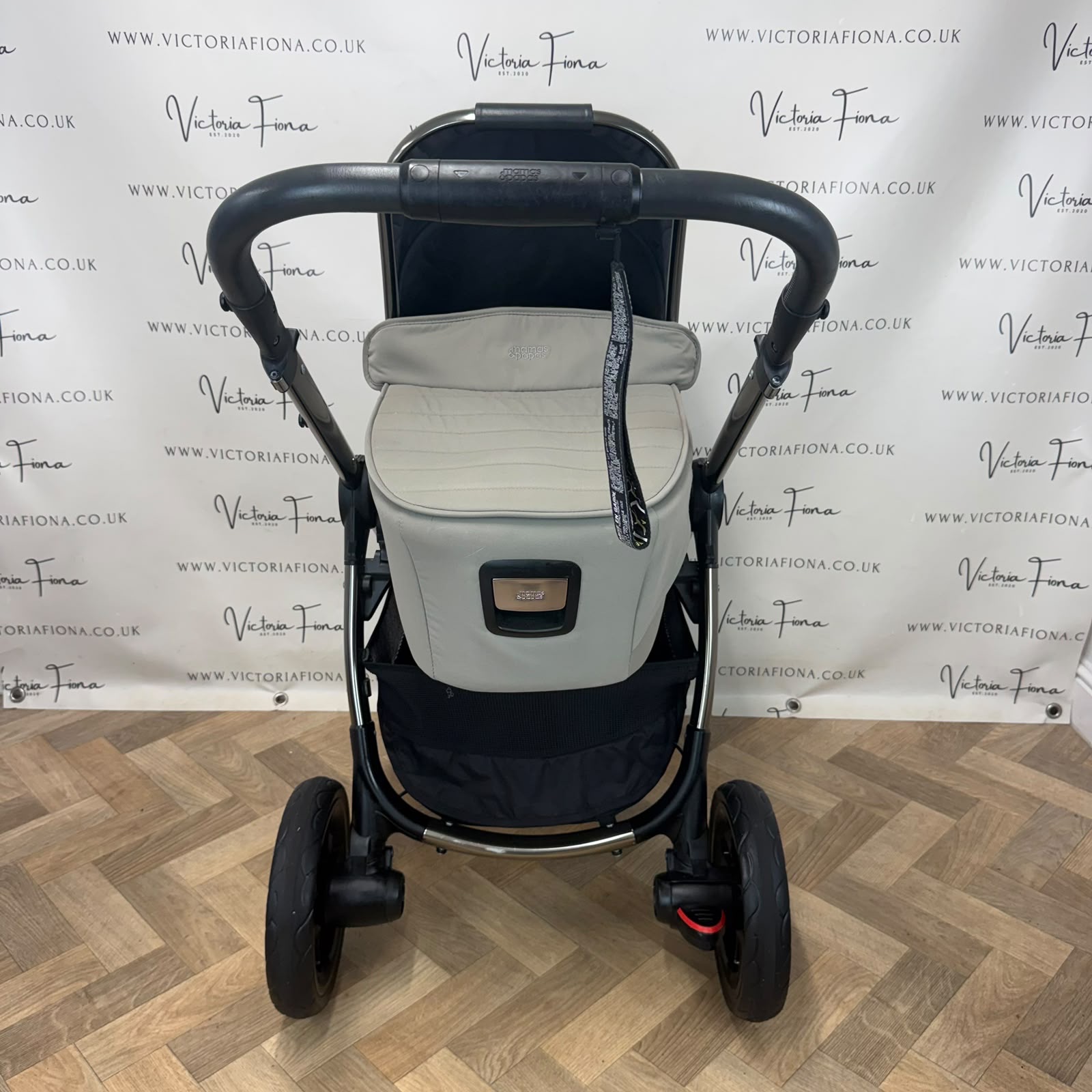 PRELOVED Mamas And Papas Ocarro Pushchair and Carrycot with Maxi Cosi Pebble 360 & Isofix - Everest - Image 3