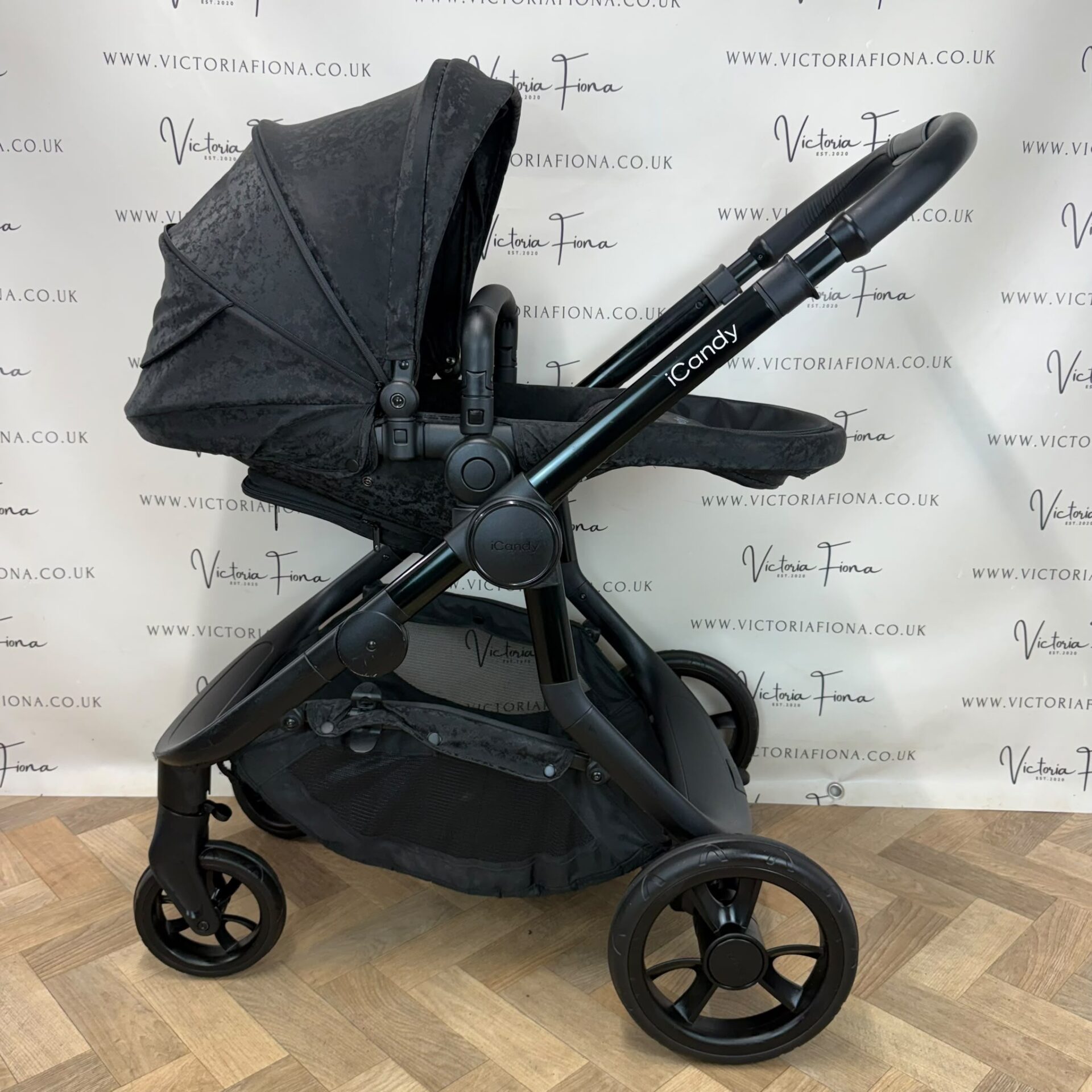 PRELOVED iCandy Orange Carrycot & Pushchair - Crushed Velvet - Image 6